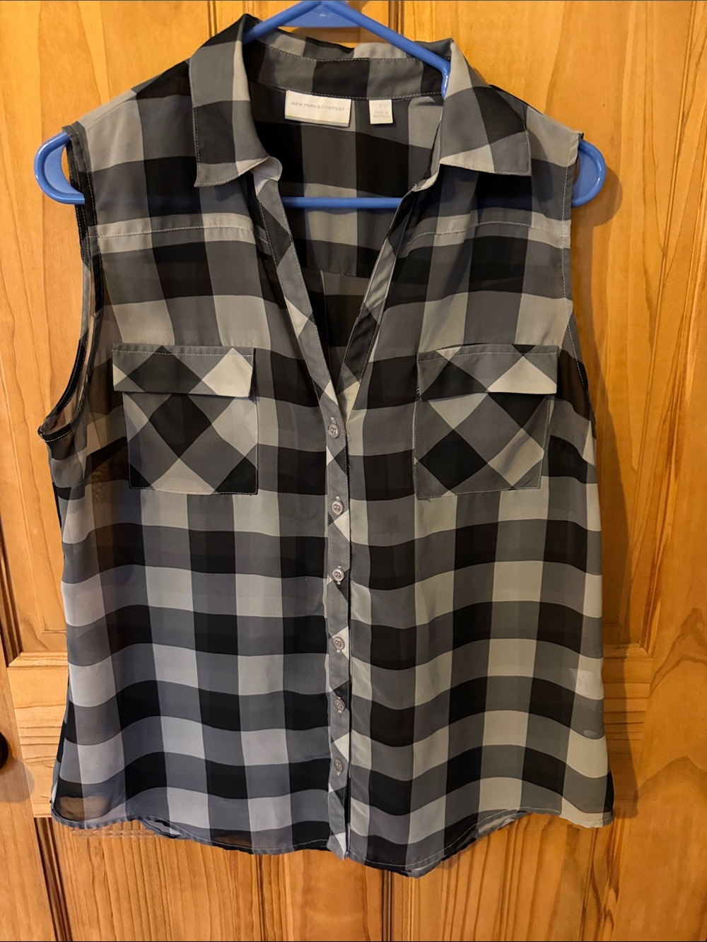 New York & Company Black and Gray Plaid Sleeveless Button-Down